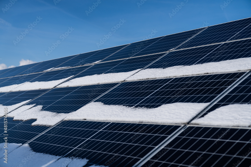 snow removal from solar panels - photovoltaics in winter