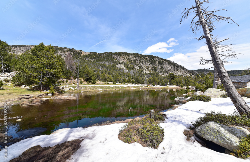 Fototapeta premium Spanien - Pyrenäen - Pic de Perafita - Wanderweg