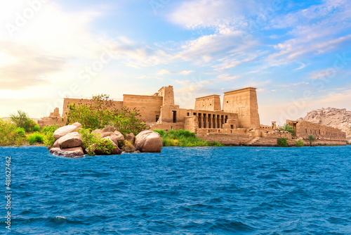 Obraz na płótnie Agilkia Island of the Nile, view on the Philae Temple, Aswan, Egypt w salonie