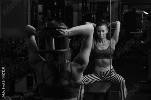 Fototapeta Naklejka Na Ścianę i Meble -  woman in a gym