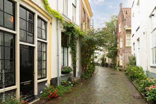 Fototapeta Naklejka Na Ścianę i Meble -  Narrow street in the center of the old Hanseatic city of Zutphen in the Netherlands.