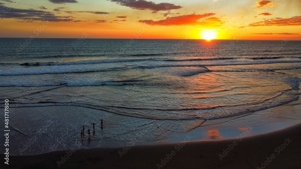 Obraz premium sunset on the beach