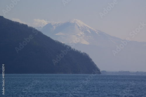 琵琶湖の冬の風景