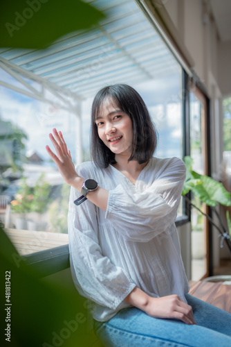 Free Download Take a photo tour at a cafe. - GFXLoad