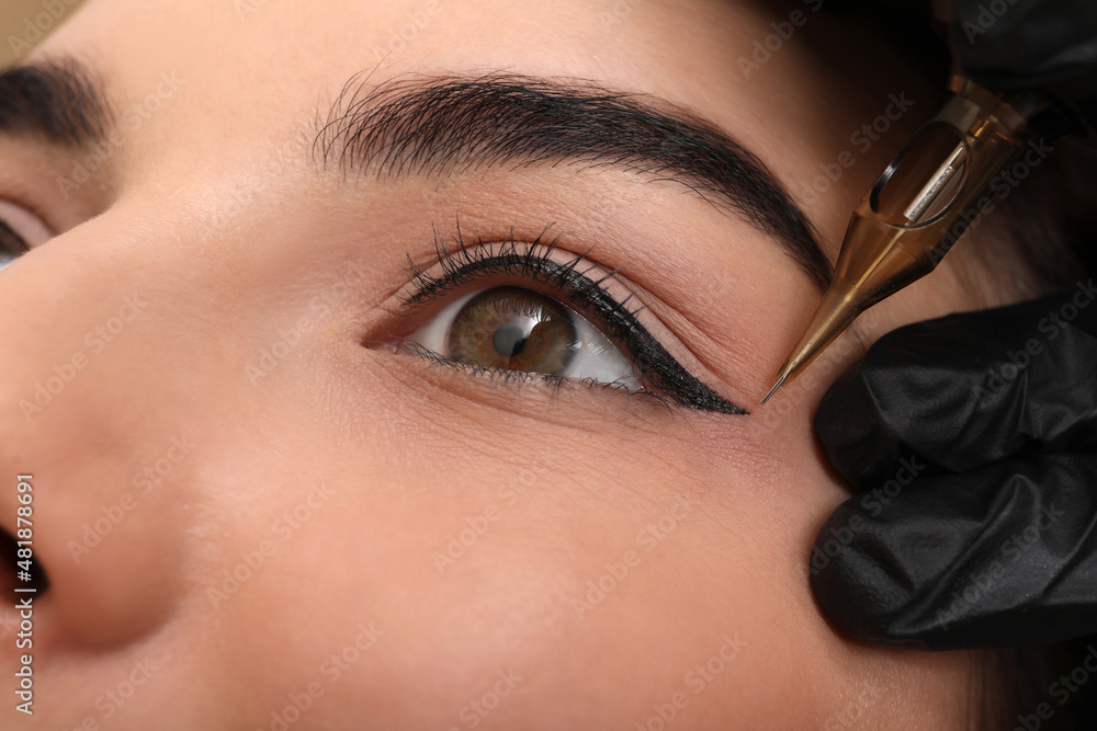 Eyeliner Tattoo Removal | Advantages, Side Effects + FAQ