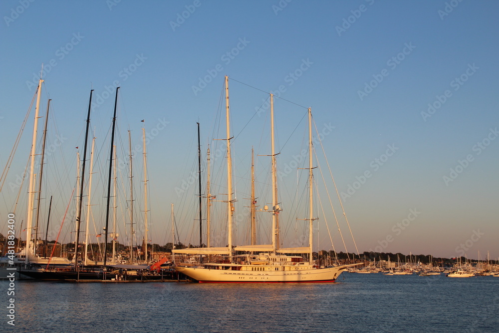 Obraz premium yachts in the harbor