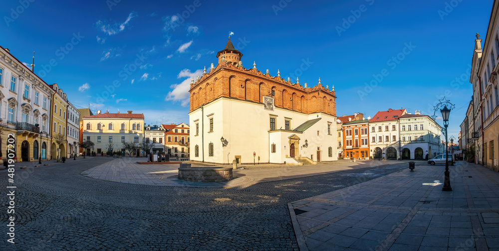 Naklejka premium Panoramic view of Main Market Square with renaissance town hall in the center, Tarnow, Poland