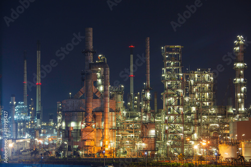 Distillation tower oil​ refinery​ and​ plant of petrochemistry industry