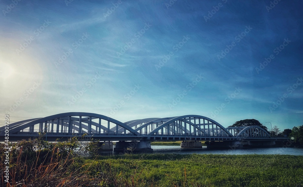 Obraz premium bridge over the muda river