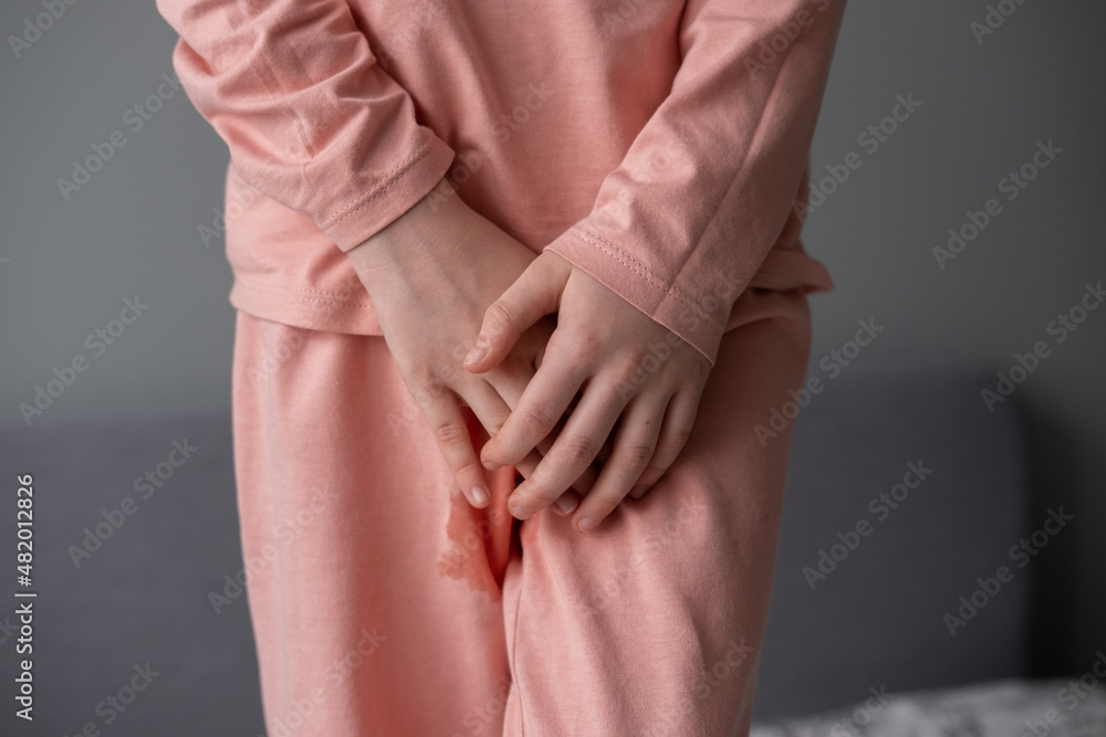 Child described pants. inflammation of the urinary system in a child, cystitis, urinary incontinence