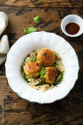 Roasted falafel with quinoa and herbs