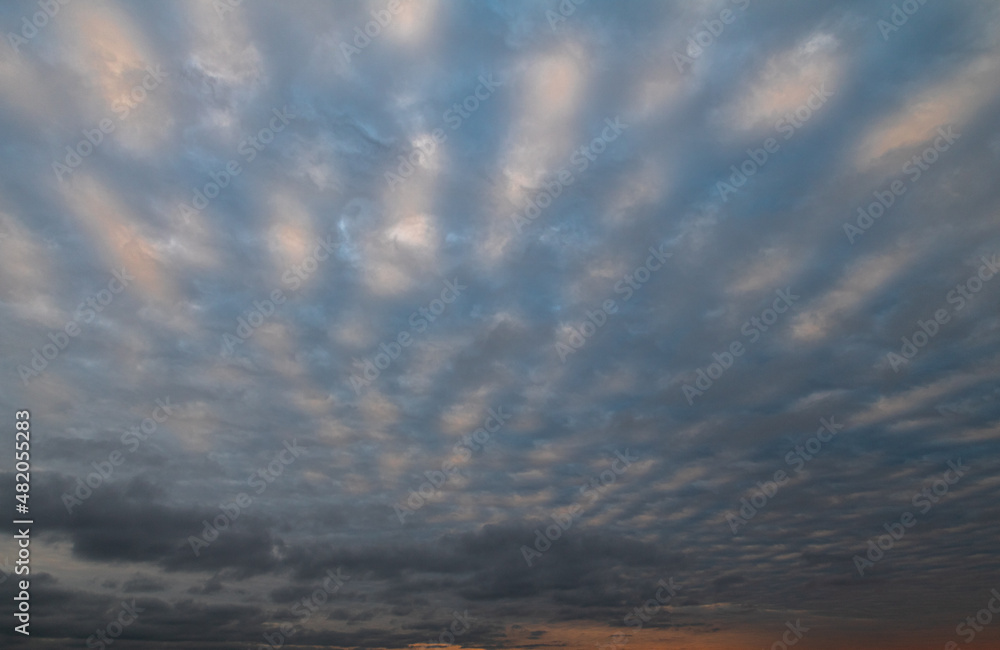 Naklejka premium sky image of clouds with ripple texture