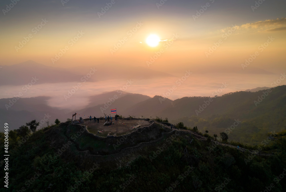 Obraz premium Doi Pha Tang Noen Sea Mist Viewpoint 104 Chiang Rai Province, Thailand