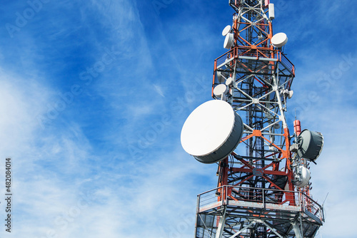 Cuadro en lienzo Telecommunication tower