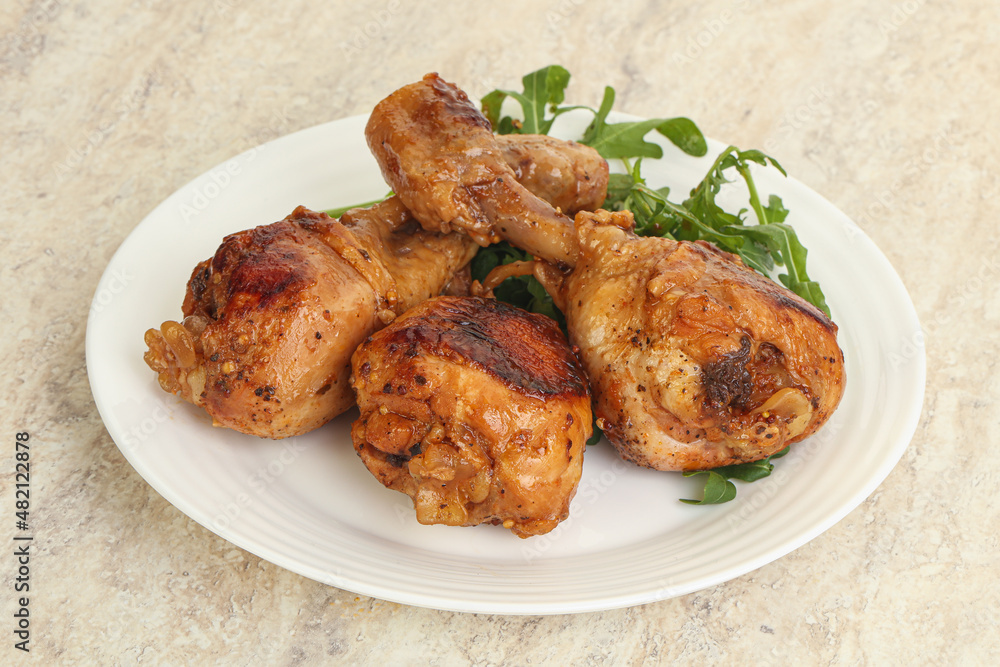 Roasted chicken leg with rucola Roasted chicken leg with rucola