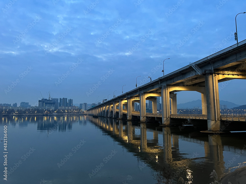 Ban-po Bridge in Seoul, Korea