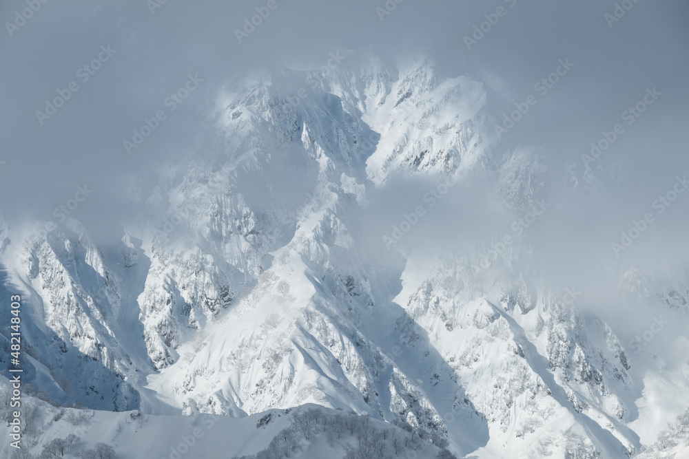 Obraz premium 美しい冬山の風景