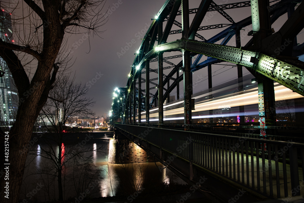 Fototapeta premium Brücke am Osthafen 1