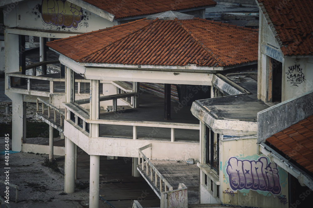 Edificio abandonado Edificio abandonado