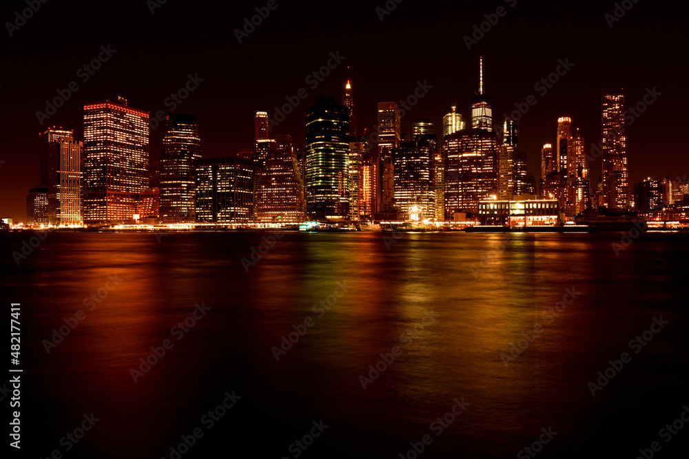 Fototapeta premium ニューヨークのダウンタウン・マンハッタン、アメリカ夜景観光