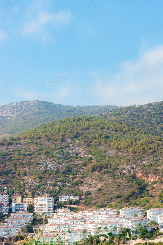 Obraz premium view of the city in the mountains