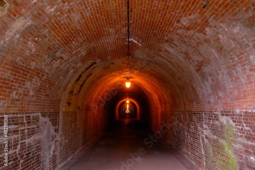 古いトンネルイメージ２
