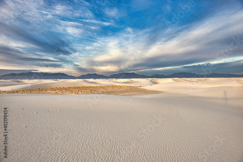 Fototapeta Naklejka Na Ścianę i Meble -  White Sands National Park Dunes New Mexico