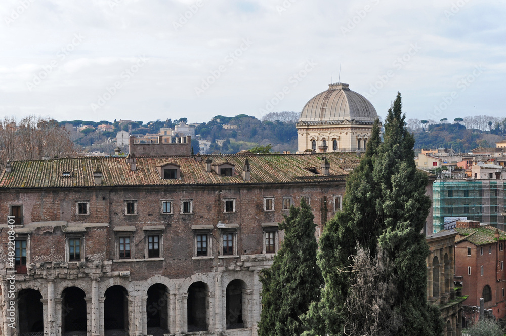 Roma, la cupola della Sinagoga