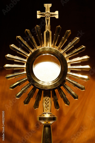 Cuadro en lienzo Faith and religion. Catholic church.