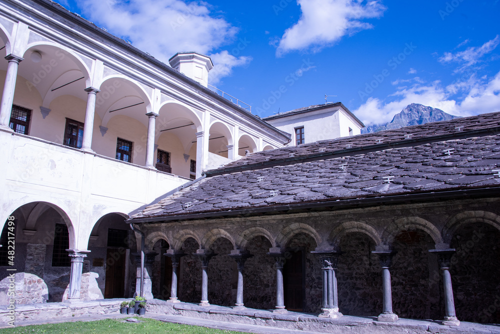 Obraz premium Cloister of the Church of Saint Ursus, Aosta, Aosta Valley, Italy