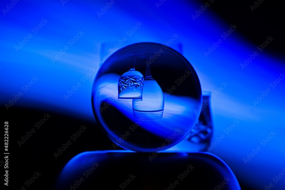 Glass in the lensball