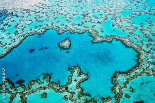 Fototapeta Scenic aerial view over the famous Heart Reef near the Whitsunday Islands, QLD