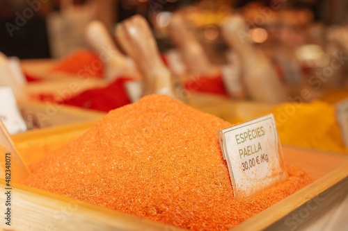 Spicy spice seasoning for paella, especies paella means in English species paella, selective approach.