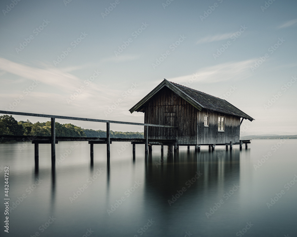 Fototapeta premium Pfahlbau am Ammersee