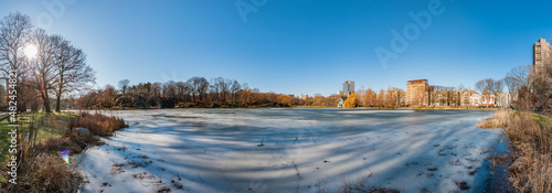 Fototapeta Naklejka Na Ścianę i Meble -  Winter in Central Park, New York, United States.