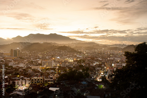 Wallpaper Mural sunset over the city Torontodigital.ca