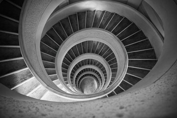 Fotobehang Trappen Wenteltrap in modern gebouw interieur  © Jeffrey