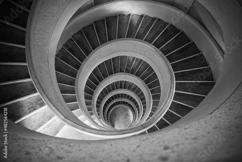 Tableau sur toile spiral staircase in the building