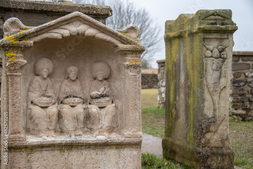 Canvas-taulu Matrons on a votive stone in Nettersheim
