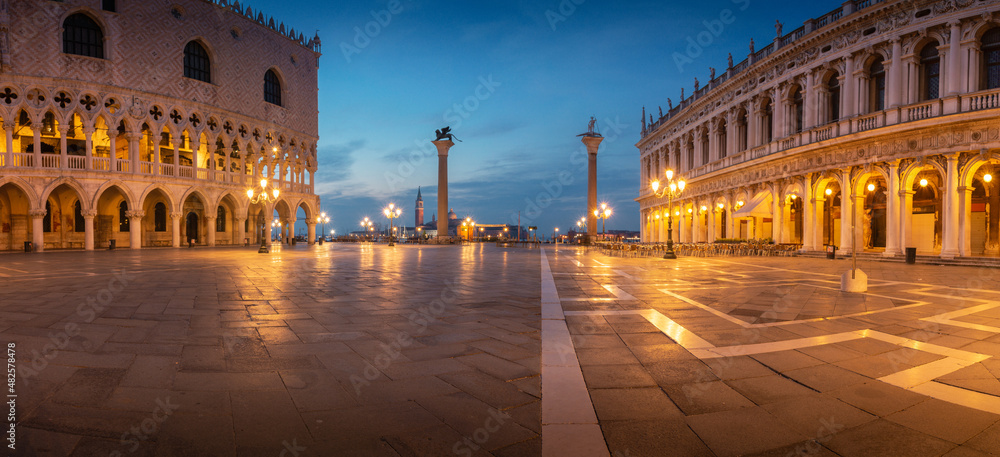 Piazza San Marco and Palazzo Ducale at sunrise, Venice, Italy