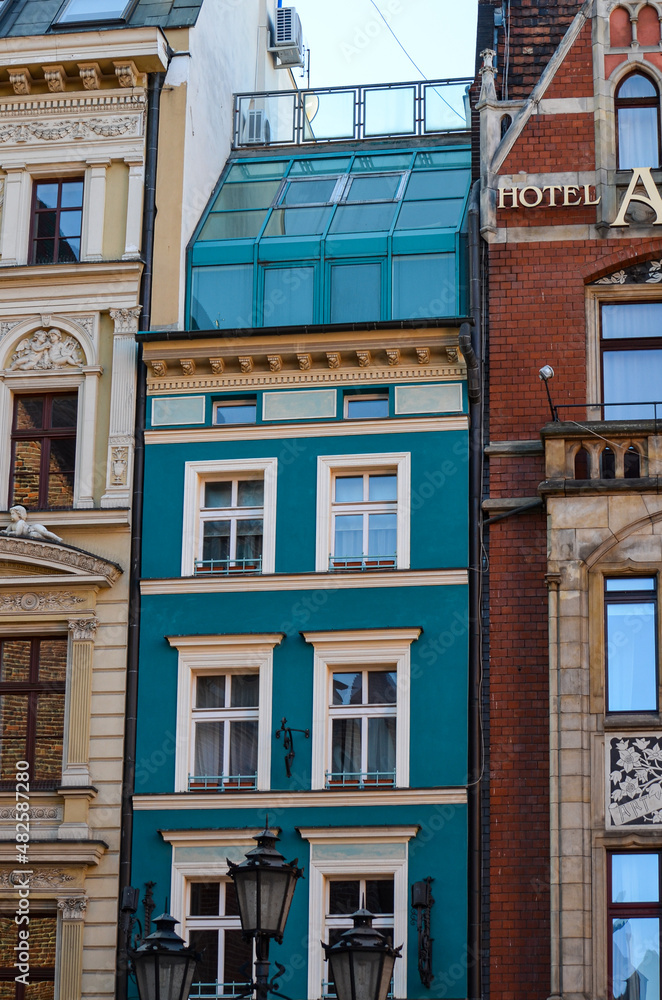 Obraz premium Narrow tenement house No. 23 at Kielbasnicza Street, Hotel Academus, Wroclaw, Poland, Europe