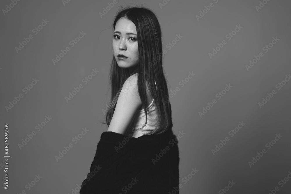 Naklejka premium クールな女性ポートレート