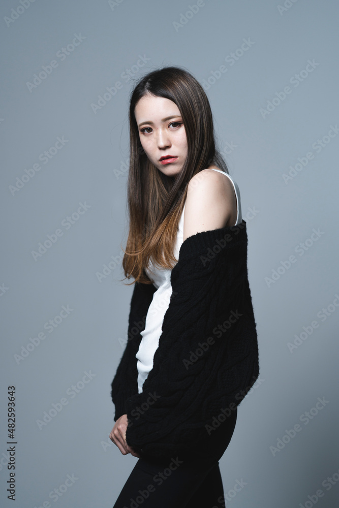 クールな女性ポートレート クールな女性ポートレート
