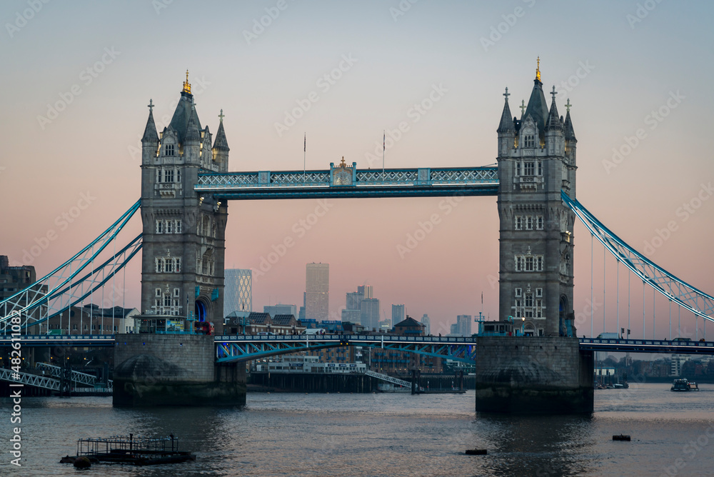 Obraz premium Tower Bridge, a Grade I listed suspension bridge built between 1886 and 1894 is one of London's most visited landmarks, London, England, UK