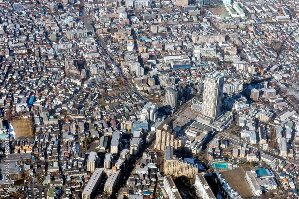 Fototapeta premium 京王線国領駅付近を空撮