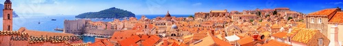 Foto Coastal summer landscape, panorama - view of the Old Town of Dubrovnik on the Ad