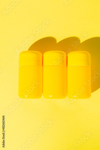 Packaging Vitamin Bottle Multivitamin Supplement photo