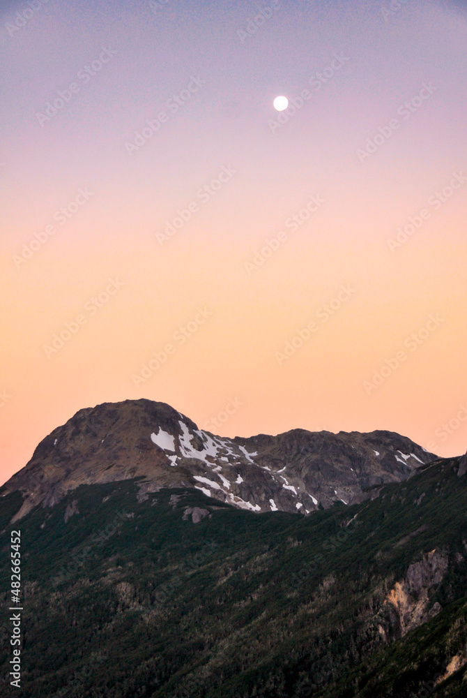 Obraz premium sunset in the mountains