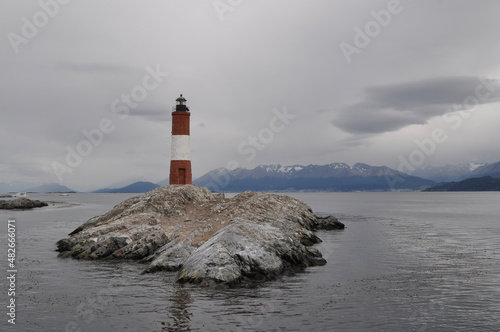 lighthouse on the coast © Gonzalo