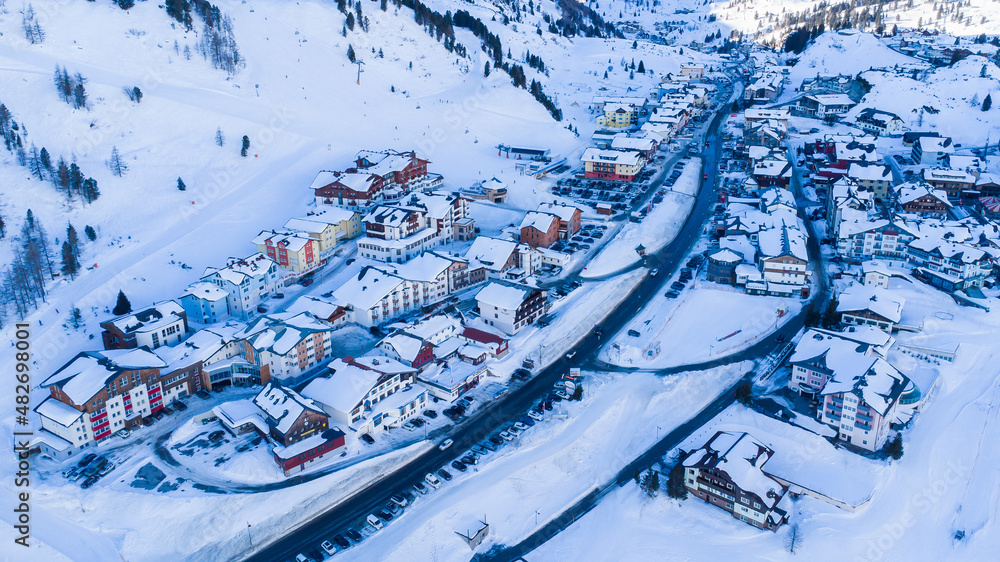 Naklejka premium Hotels, Chalets and ski resorts in the skiing area Obertauern in Austria